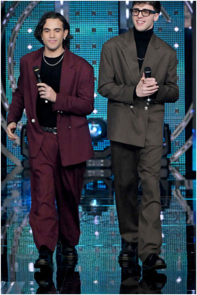 Sanremo 2026, abiti LDA e AKA 7even seconda serata Festival: stilista