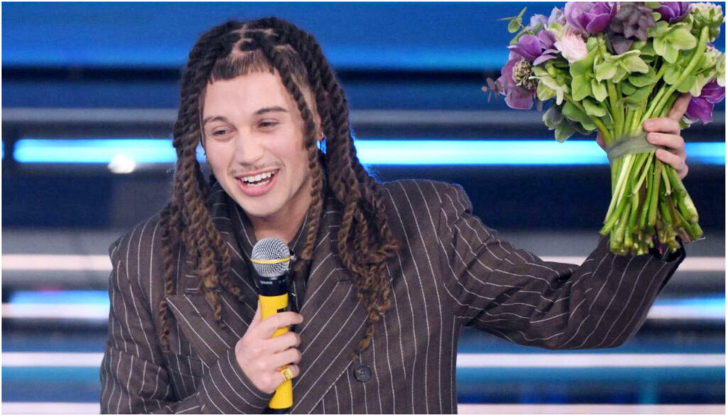 Sanremo 2026, la canzone di Sayf affronta temi attuali come alluvioni, Berlusconi e conflitti sociali