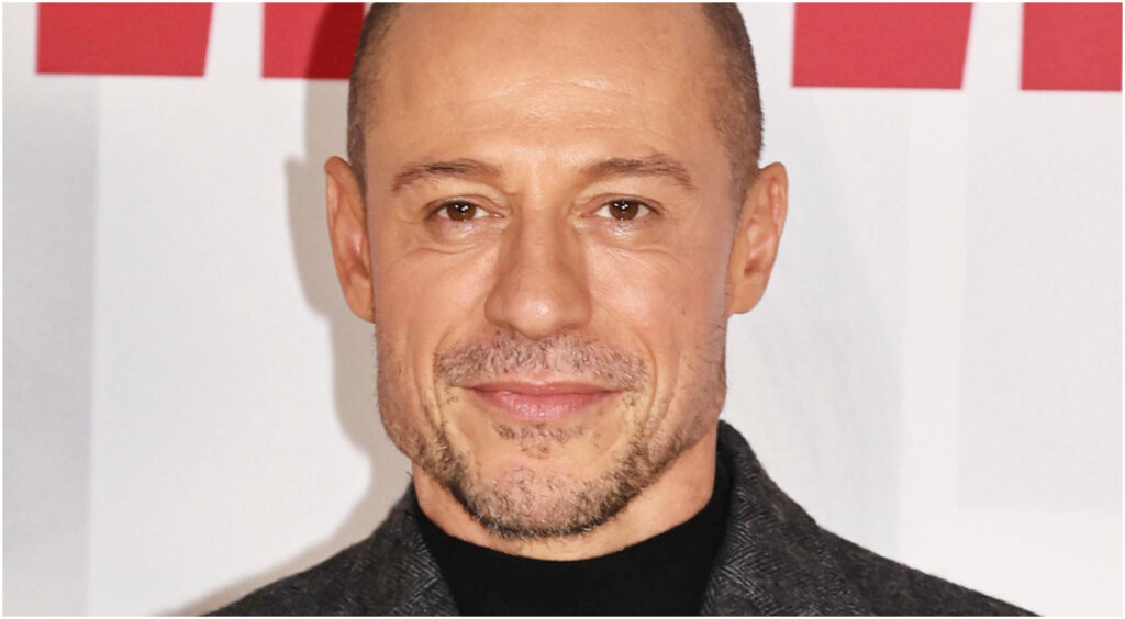 Stefano Accorsi racconta la sua esperienza di successo e caduta, con un focus su Bianca e suo figlio