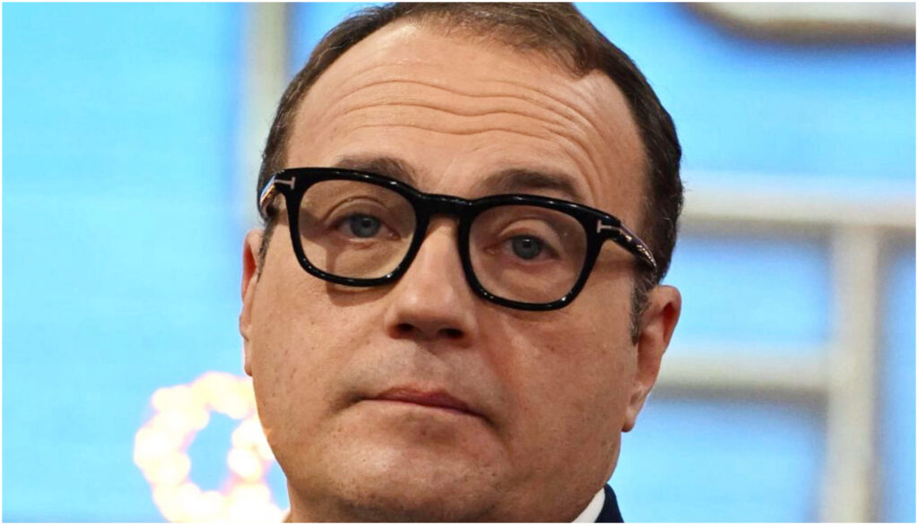 Tommaso Cerno su Rai 2 critica Pd e M5S: “Vogliono silenziarmi come a Pucci”