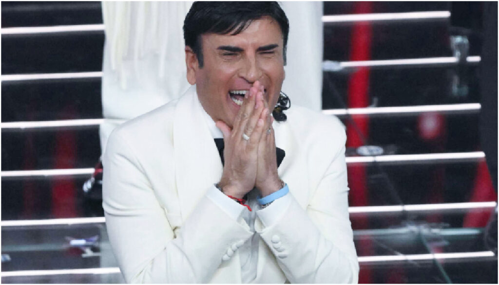 Sal Da Vinci inciampa e cade a Domenica In durante il Festival di Sanremo, la reazione di Mara Venier