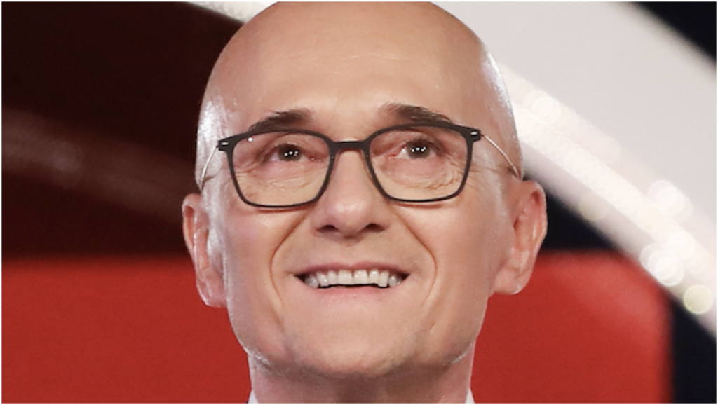 GF Vip, due concorrenti in sospeso e una doppia spia: il ruolo di Signorini nella vicenda