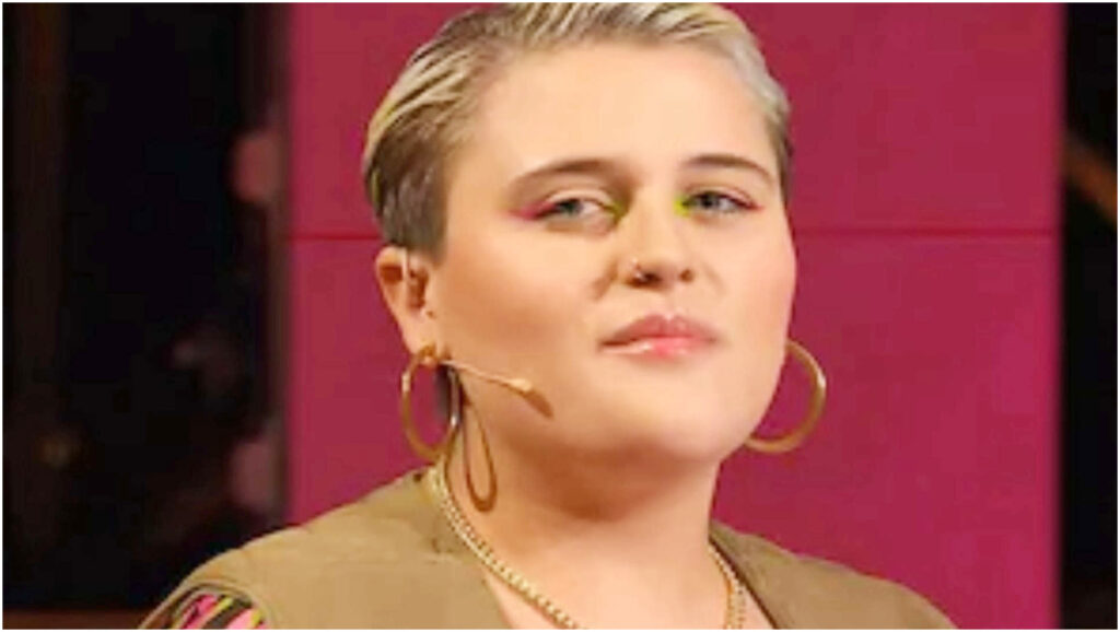 Iran, BigMama condivide la sua esperienza drammatica: “Sento i missili sulla testa, ho paura”