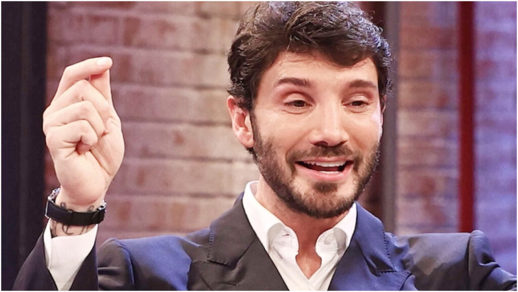 Stefano De Martino omaggia le donne del suo staff con una dolce sorpresa di bentornato