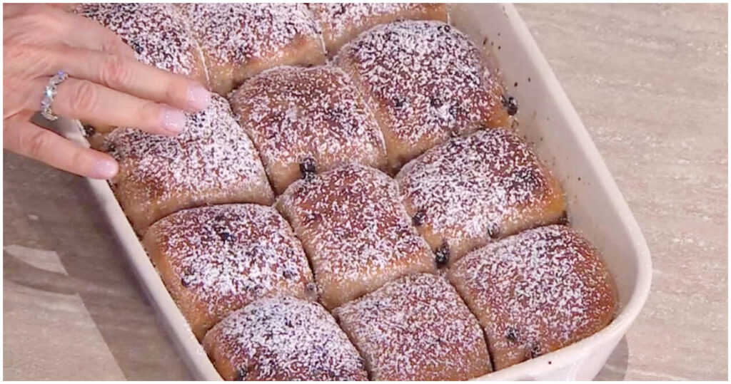 Panini cioccolatini con Fulvio Marino: la golosa ricetta dei panini dolci doppio cioccolato de “E’ sempre mezzogiorno” del 14 aprile 2026!