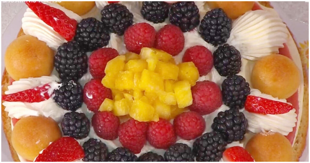 Scopri la deliziosa torta babà di Sal De Riso con crema e piccoli babà: la ricetta vista il 30 aprile 2026 a È sempre mezzogiorno!