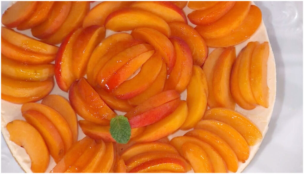 Cheesecake alle albicocche di Natalia Cattelani: la dolce ricetta estiva vista il 20 maggio 2026 a È sempre mezzogiorno!