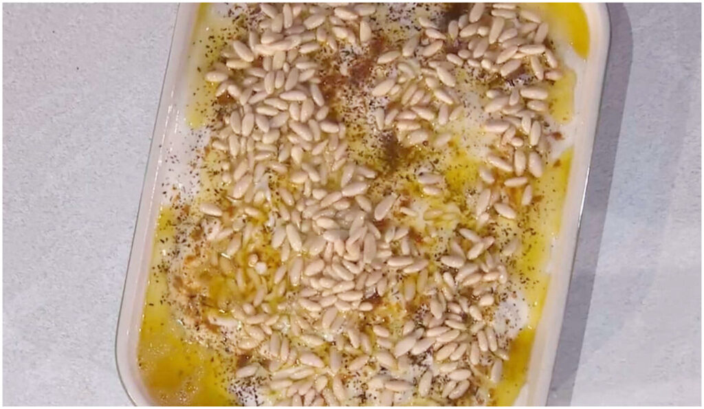 Fatteh di ceci: la ricetta libanese di Maradona Youssef del 1 maggio 2023 a E’ sempre mezzogiorno