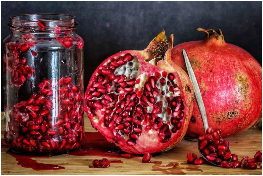 Questo frutto e questa noce fanno miracoli contro colesterolo e glicemia alta